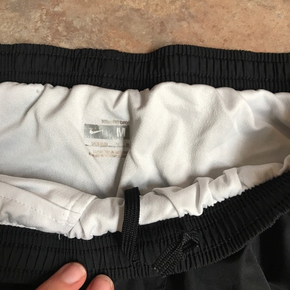 Nike running shorts - Picture 3 of 7